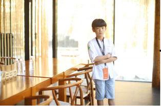 演员吴哲,光影交织下的演艺人生